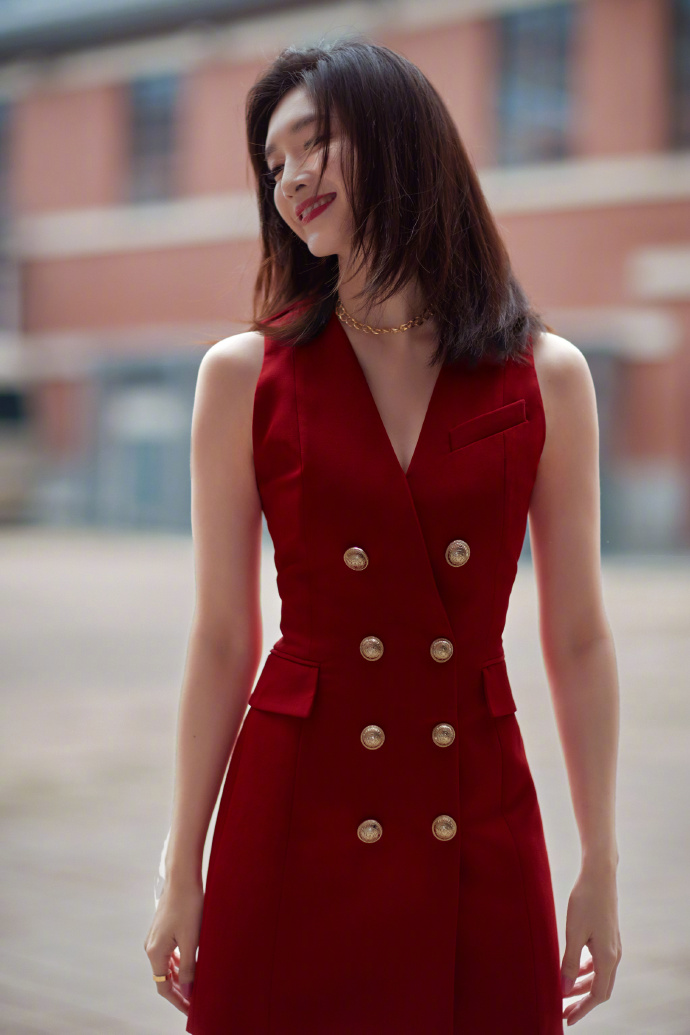 637dee21ly1gh1u24ck53j22tc480he1.jpg