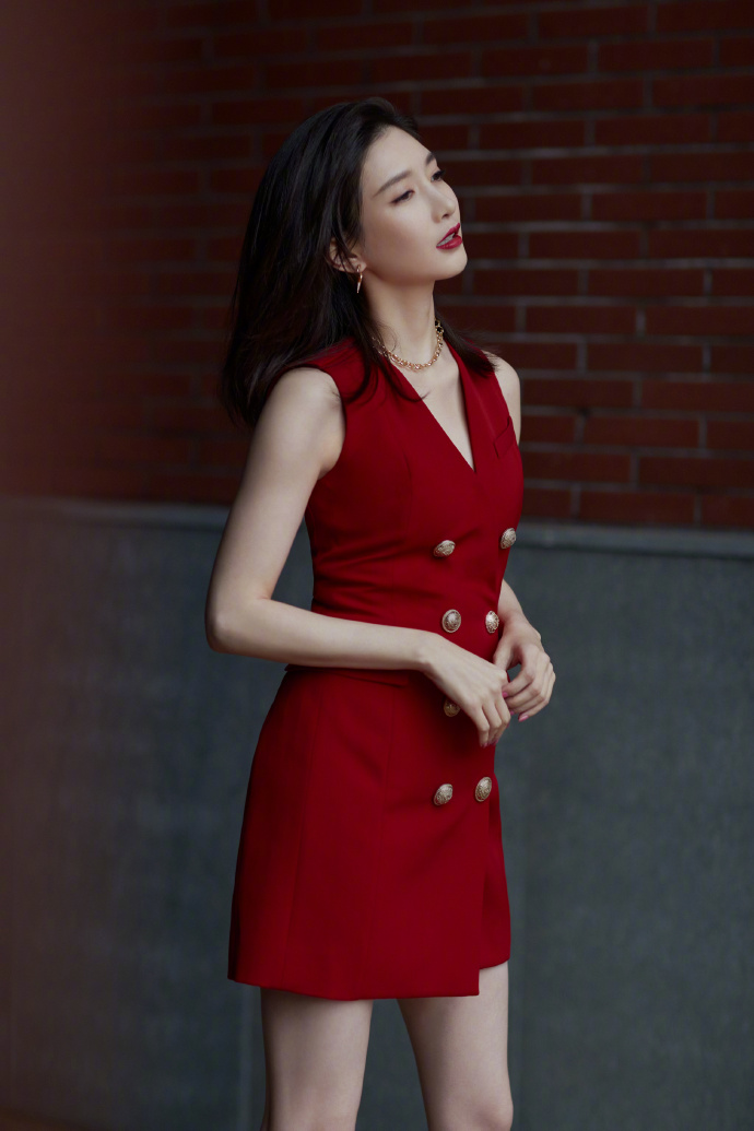 637dee21ly1gh1u27oajwj22tc480u14.jpg