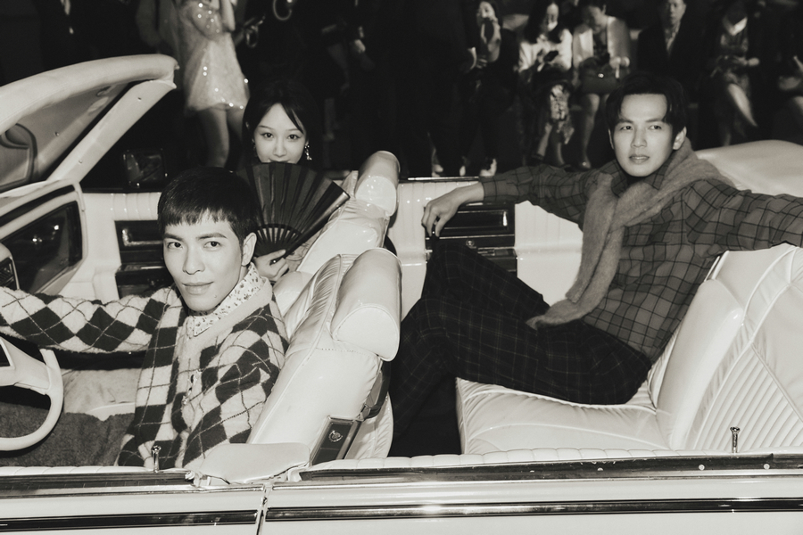 20210605191112vnxrv.jpg 杨紫&萧敬腾&钟汉良.jpg