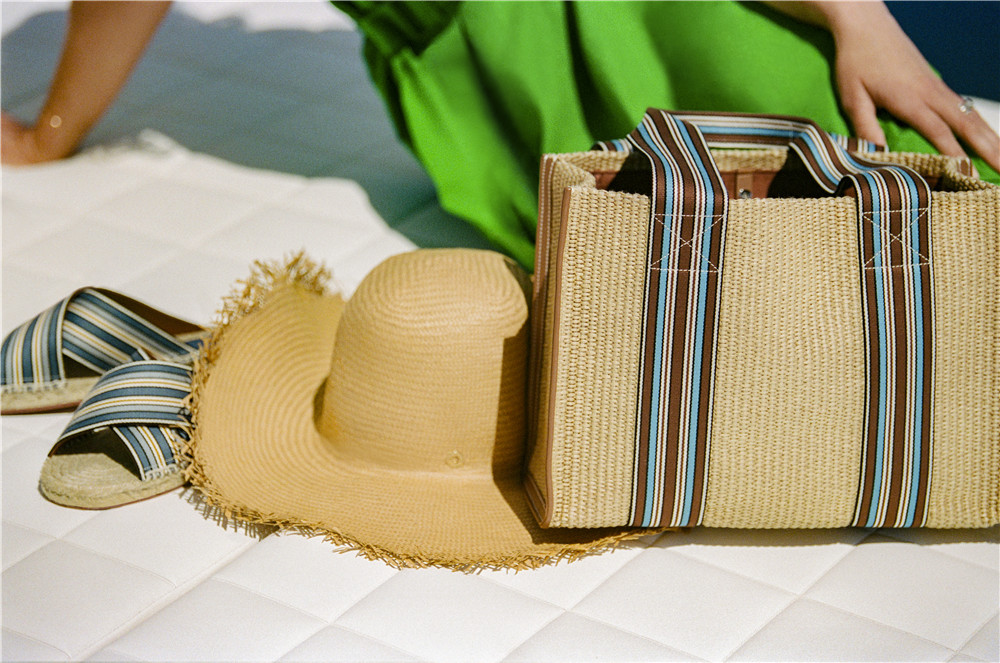 20210628201931wxvlo.jpg Loro Piana配饰系列:夏日主角_01.jpg