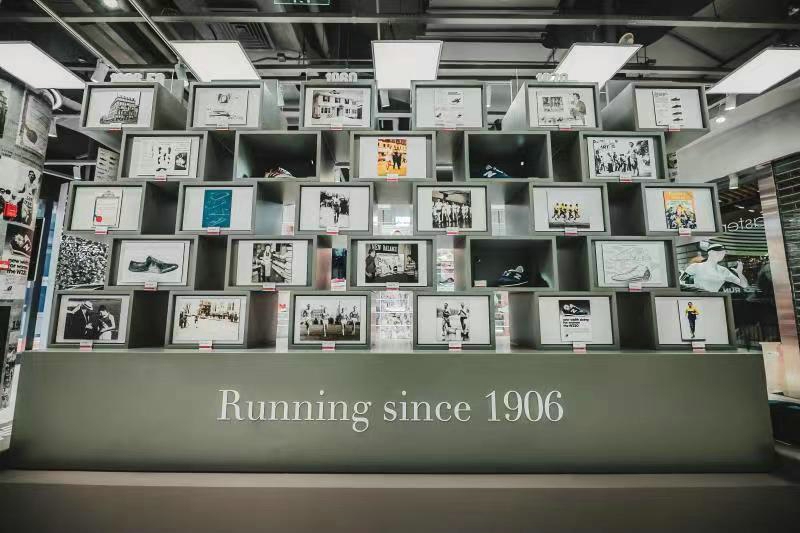 New Balance 全球跑步概念店 空镜10.jpg