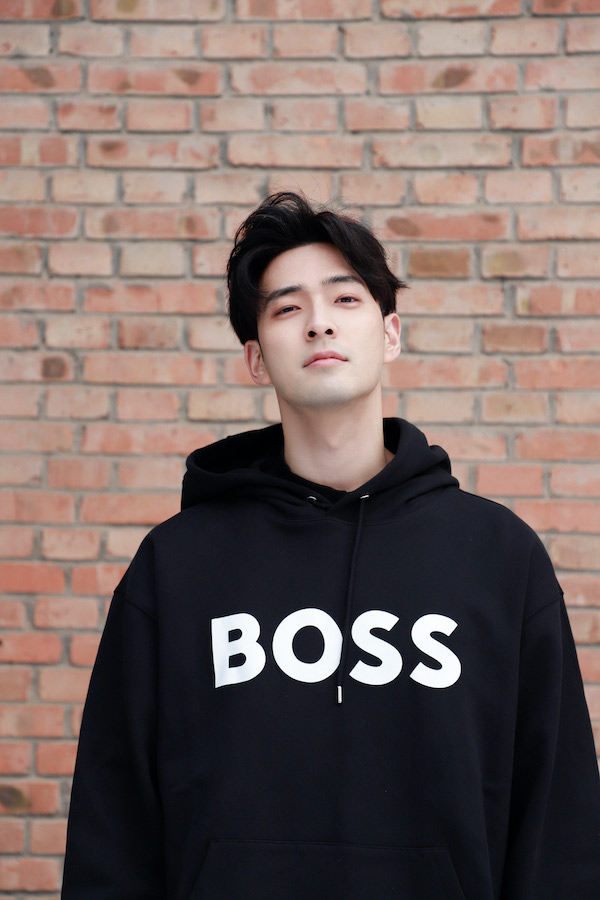 李铢衔 James.jpg