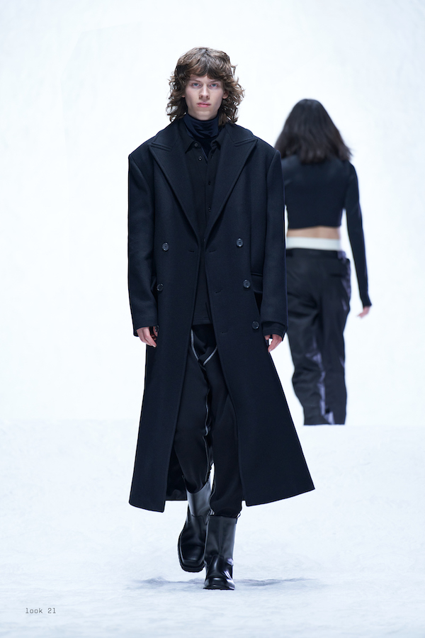 Filippa-K_AW23_Runway21.jpg