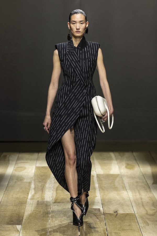 LOOK12.jpg