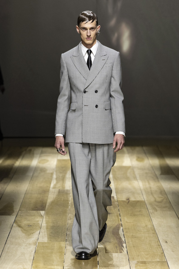 LOOK17.jpg
