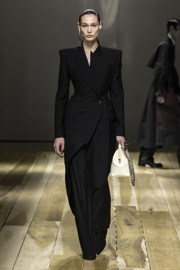 LOOK23.jpg