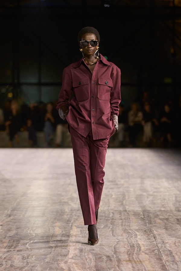 SAINT LAURENT_FASHION_SHOW_WSS24_VOGUE_RUNWAY_FRONT_23.jpg