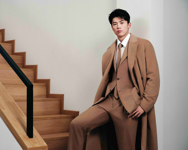 FW23-BOSS-CAMEL_Wang-Shun_LOOK1.jpg
