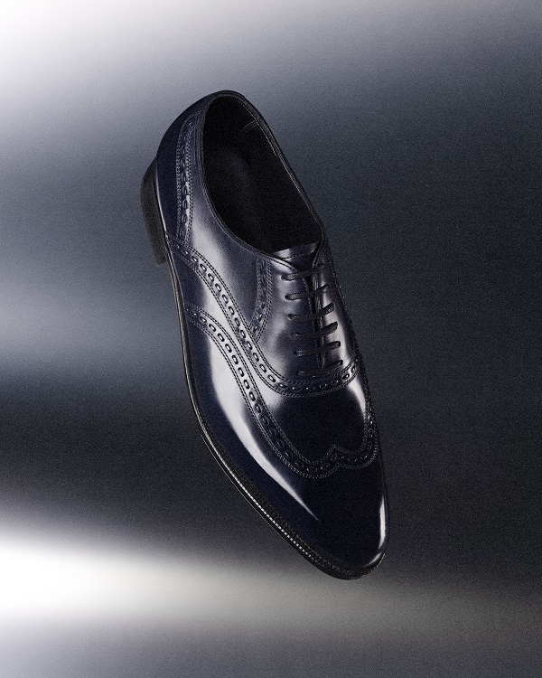AMPM_JohnLobb_03_BLEUE_V3.jpg