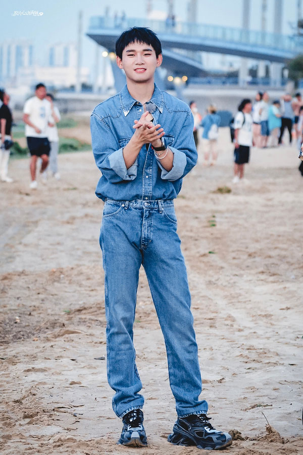 Bally-秋冬男士丹宁衬衫&丹宁牛仔裤_姚琛.jpg