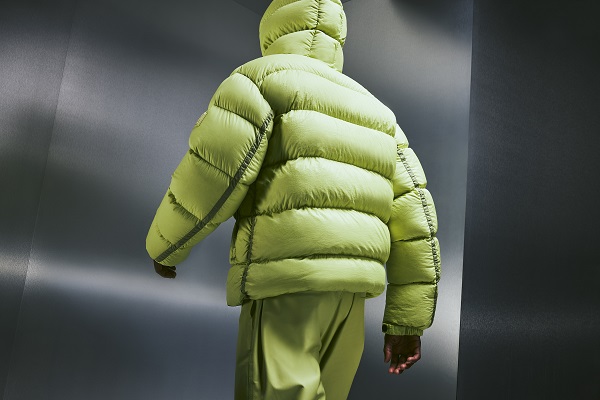 20231025225610qrisd.jpg MACKAGE_FW23_12_MEN_ADELMO_PALE_LIME_2538_Final_02.jpg