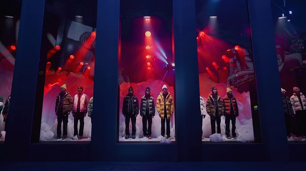 20231025230040fmico.jpg MONCLER X PALM ANGELS_INSTALLATION_1.jpg