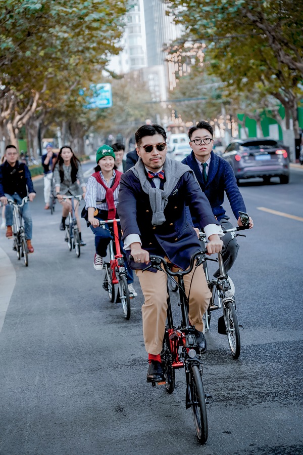 Brooks Brothers X BROMPTON 格调骑行 2.jpg