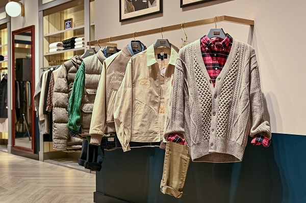 Brooks Brothers X EASTLOGUE 合作系列 2.jpg