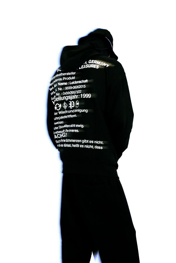 AW23_PUMA x PLEASURES_LOOK(1).jpg