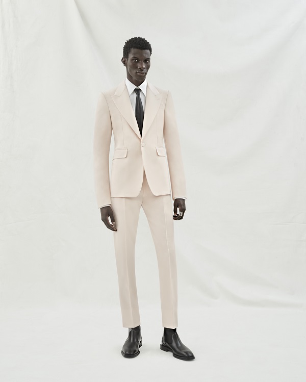 LOOK 2.jpg
