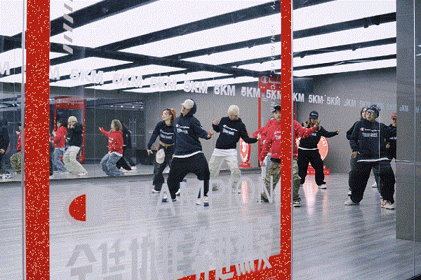 6e3a7446238449ccbd4bb67ddd0d761f_noop.gif