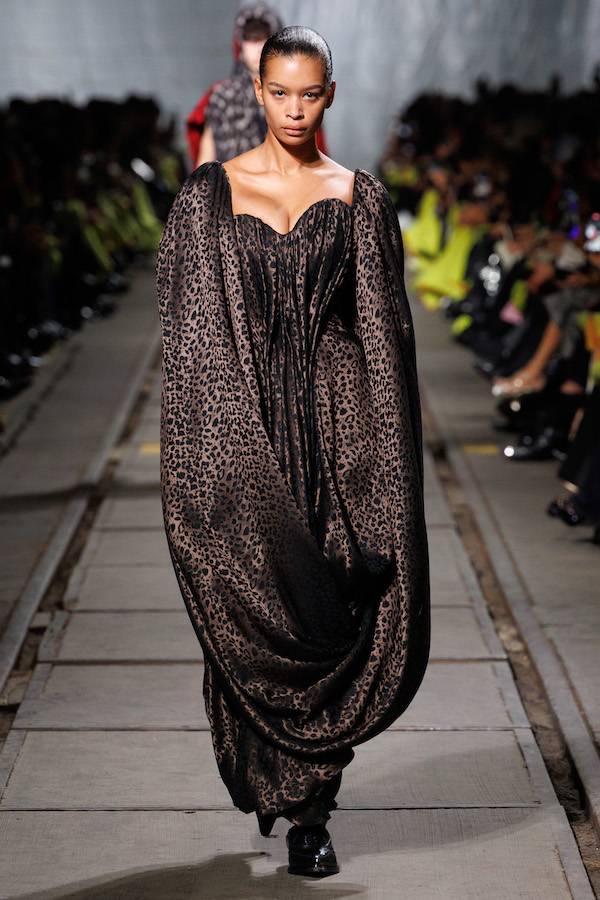 Alexander_McQueen_RTW_AW24_Look_17.jpg