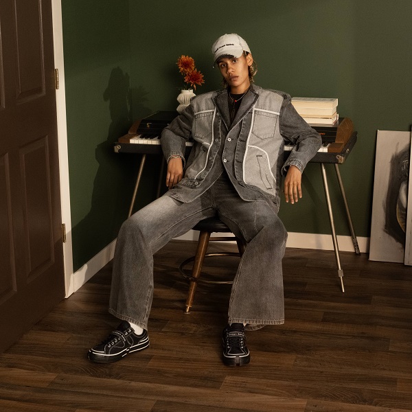 SP24_FCW_A08858C_SINGLE_FULL_BODY_1x1_1652_NOTAT.jpg