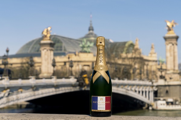 Moet Chandon Special Edition Flag  (2).jpeg