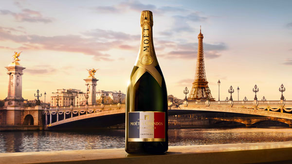 Moet-Chandon-Special-Edition-Flag--(26).jpg
