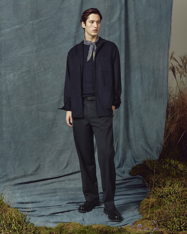 3. 24_FW_Lookbook_Image_Look03.jpg