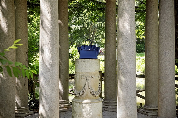 01 Valextra Milano手袋 X 米兰现代美术馆.jpg
