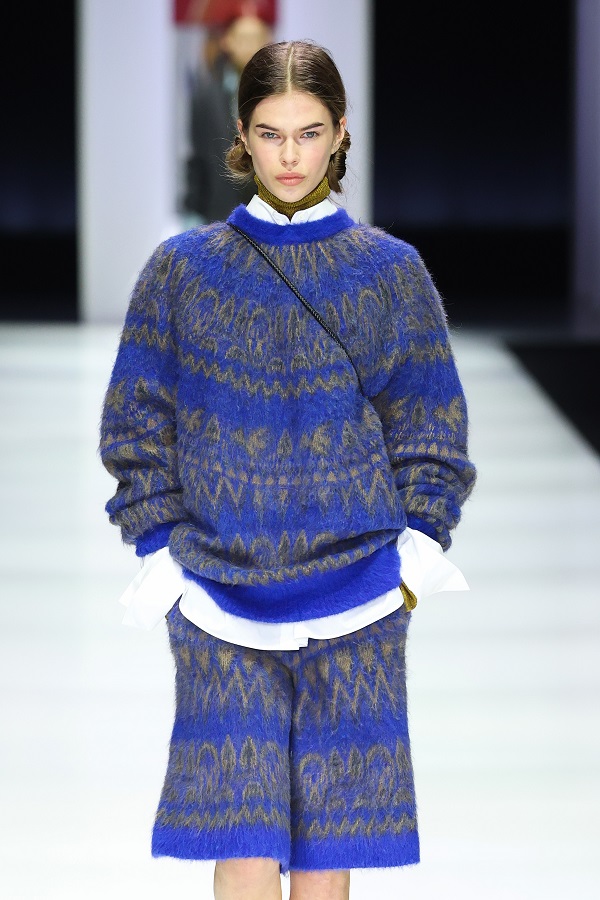 Look 1 -1.JPG
