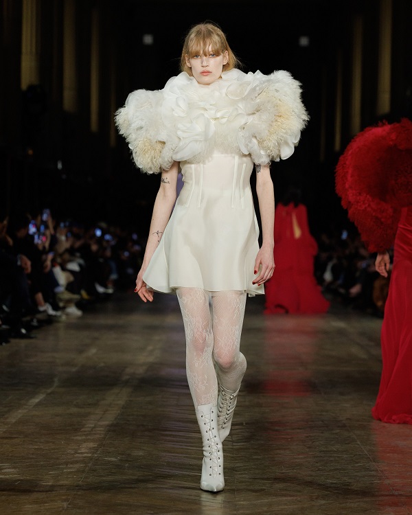 McQueen_AW25_Look_16.jpg