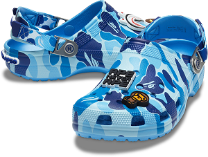 BAPE® x Crocs卡骆驰联名系列活力蓝.png