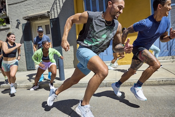 HOKA_CLIFTON10_DUAL GROUP_3973.jpg