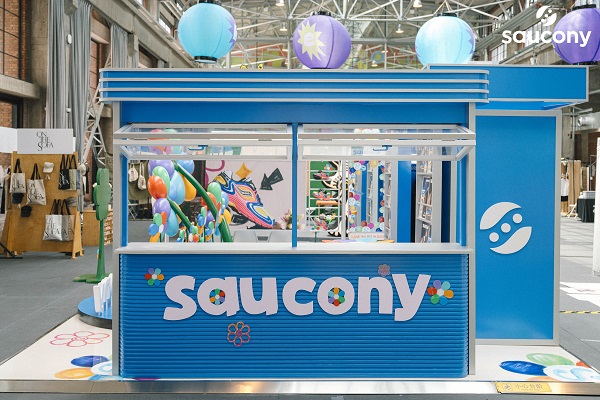 SAUCONY Oleh Oleh 室内空镜 2.jpeg