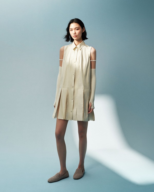 Model in Moncler Collection Summer 2025_ (1).jpg