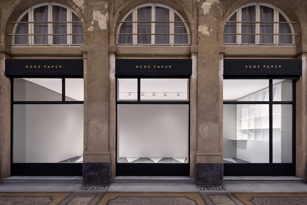 ACNE_PAPER_PALAIS_ROYAL_PRESS_1.jpg