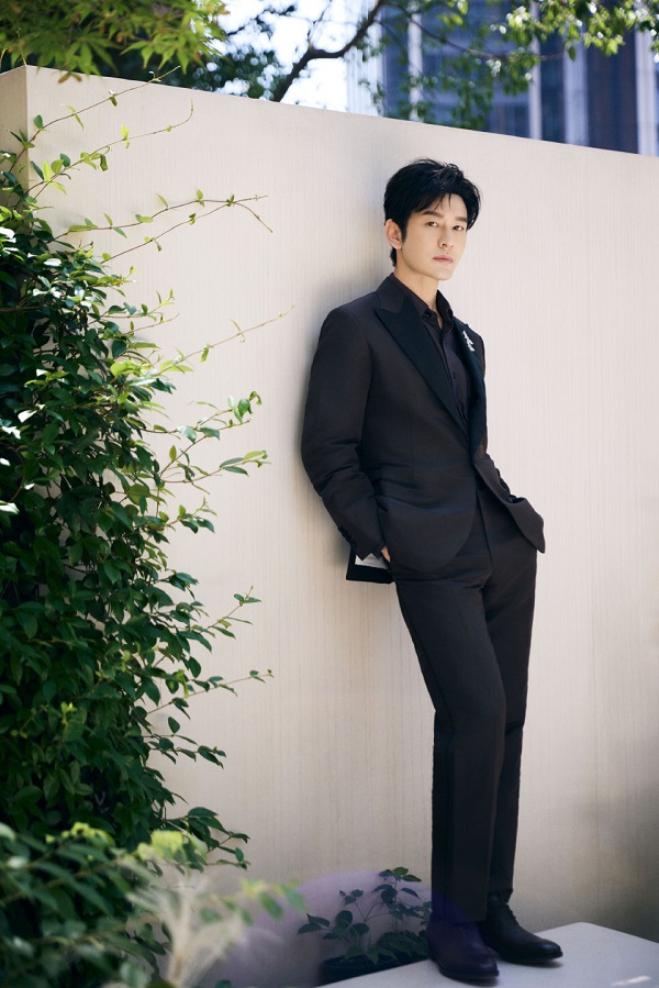 黄晓明 1.jpg