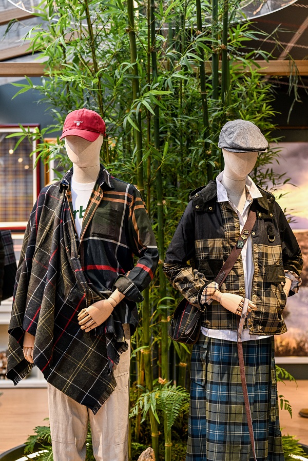 20250930131759yjdzb.jpg 6389466974549328763603532.jpg