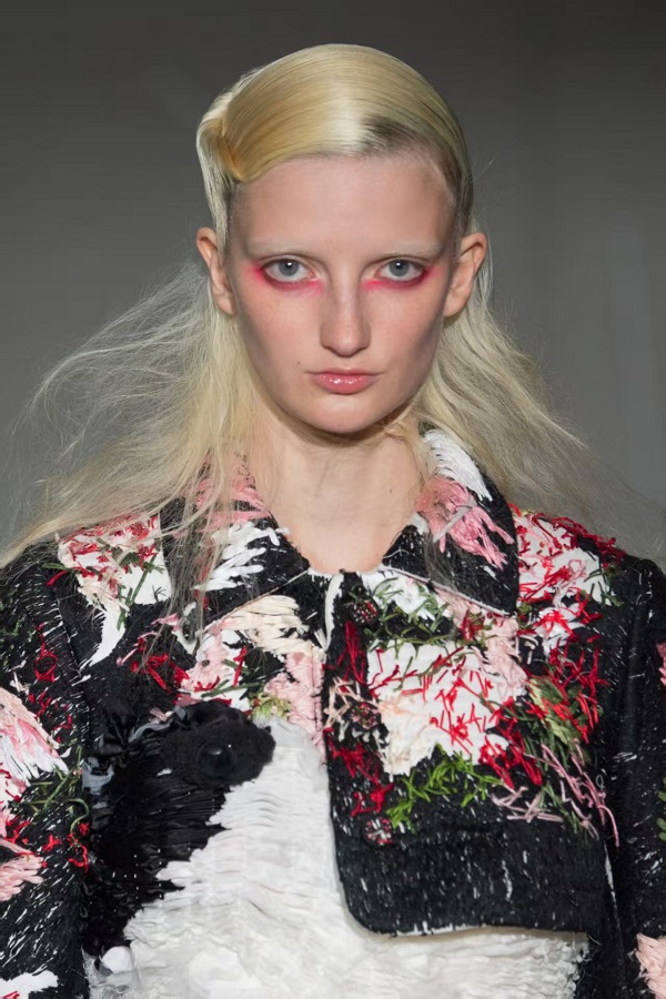 20251011224322czudk.jpg 68e87e1b2645b.jpg