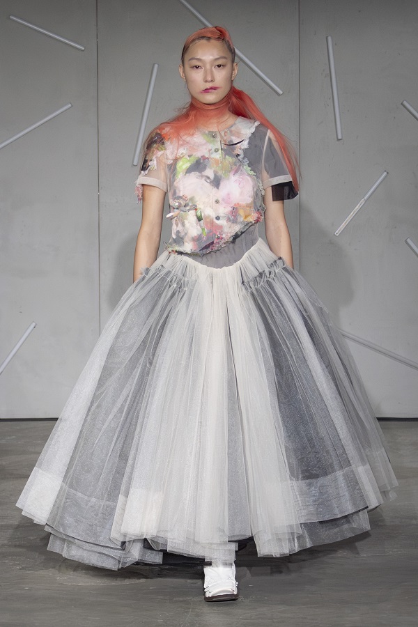 20251011224340hzktf.jpg 68e87e39cc503.jpg