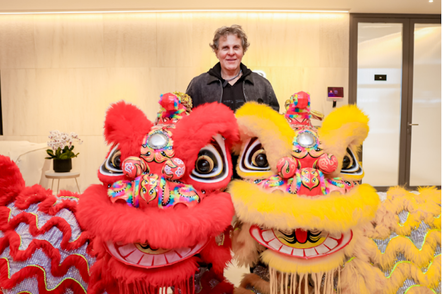 Renzo Rosso_新总部揭幕仪式.png