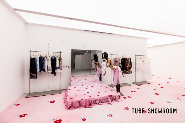 20251021112624ndqts.jpg 展演长廊2-zhuu da..jpg