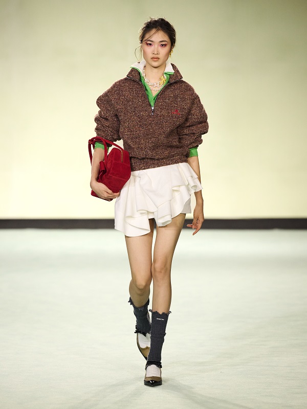 20251021120729tazht.jpg Look 43.jpg