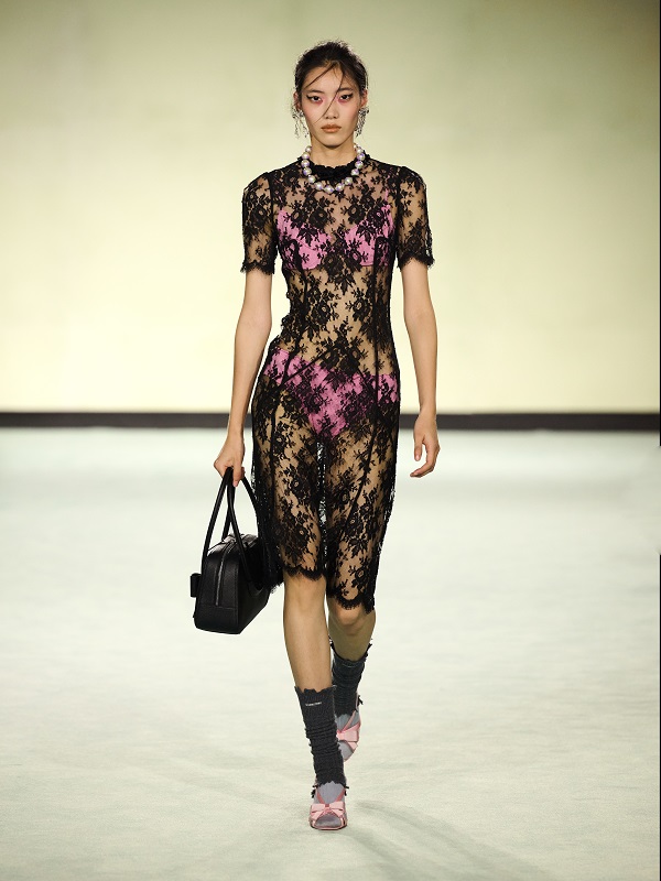 20251021120743jqjbp.jpg Look 59.jpg