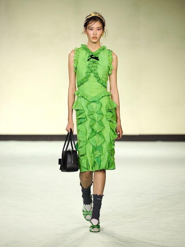 20251021120747tmyln.jpg Look 61.jpg