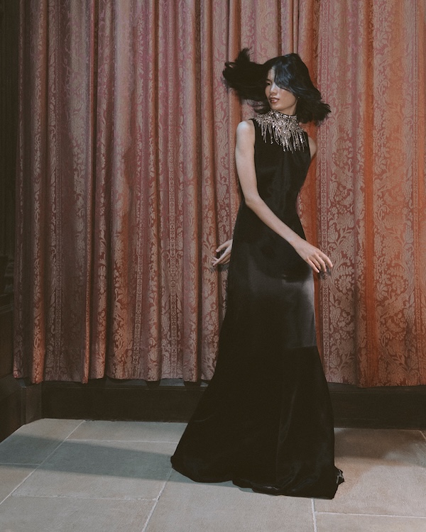 McQUEEN SS26 PRE-CO_HOLIDAY_1080_X_1350_4.jpg