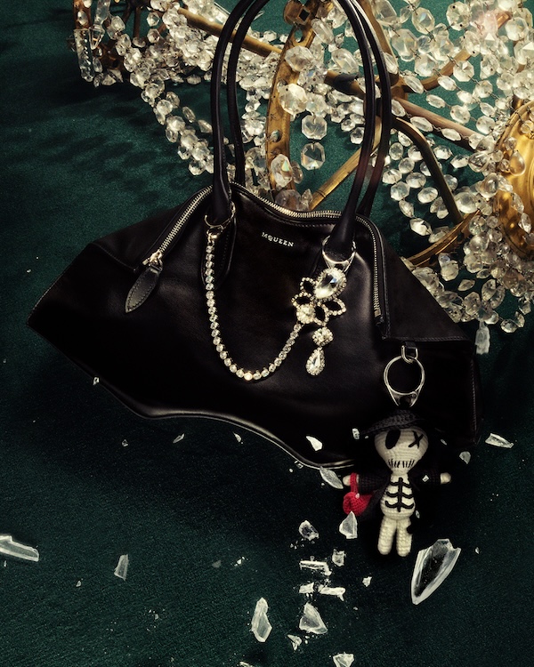 McQUEEN SS26 PRE-CO_STILL LIFE HOLIDAY_1080_X_1350_15.jpg
