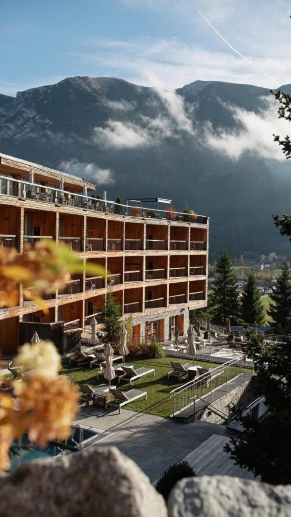 20251023203805fkbvj.jpg 2025102316055679.001.jpg