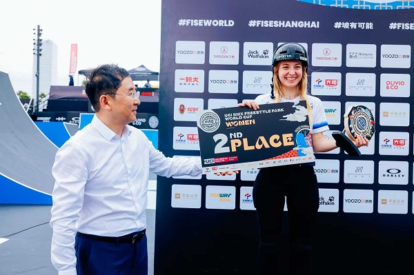 20251023204418ujvho.jpg 6389673251393942831159181.jpg