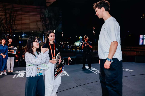 20251023204448lyzgh.jpg 6389673256254245182009886.jpg