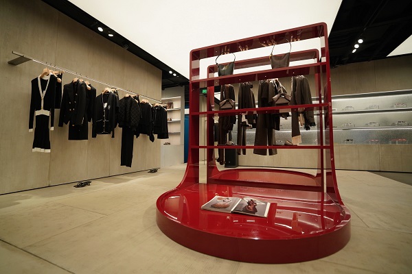 20251028021614kvald.jpg an (4).jpg