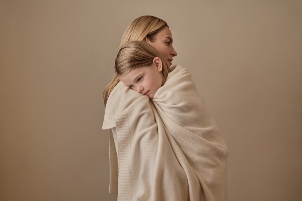 20251028021746iquep.jpg 50年挚爱 礼赞童年_新闻稿首图_压缩.jpg